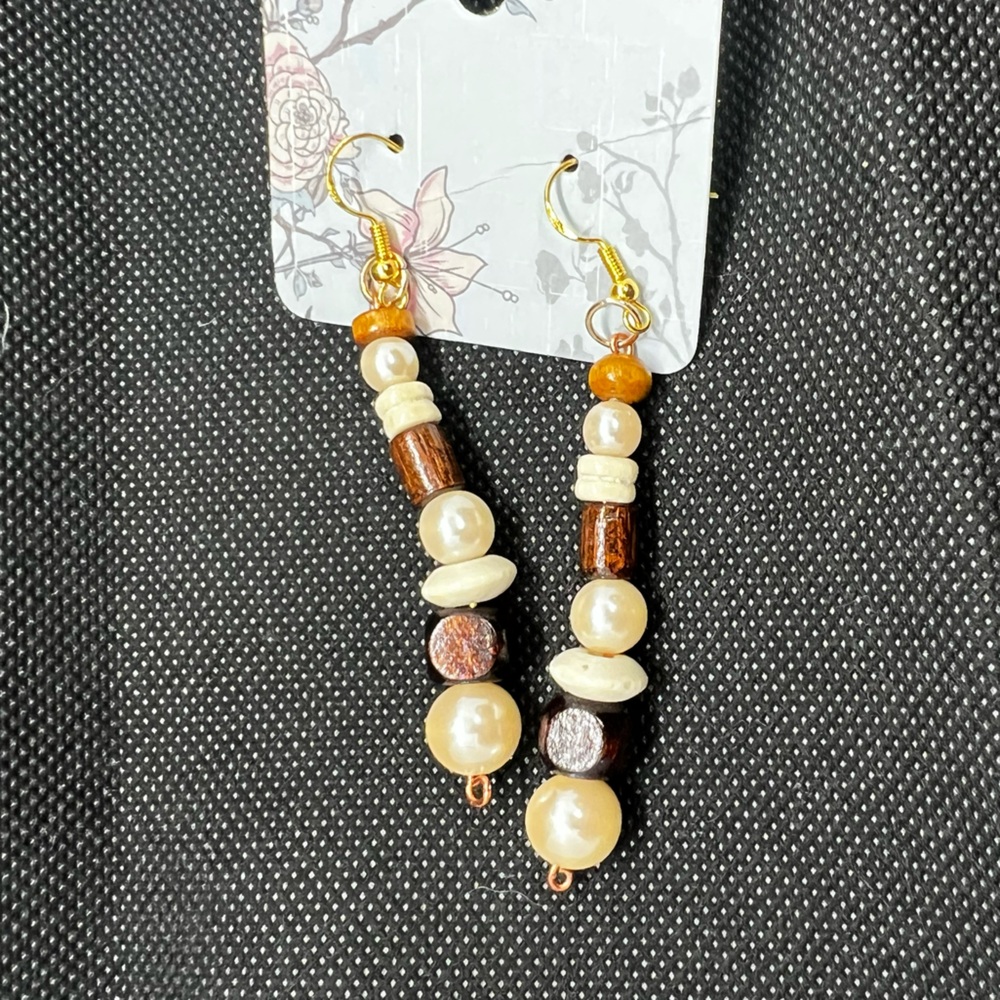 NWT handmade 925 gold plated Elegant Beaded Drop Earrings